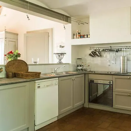 Villa Truffle